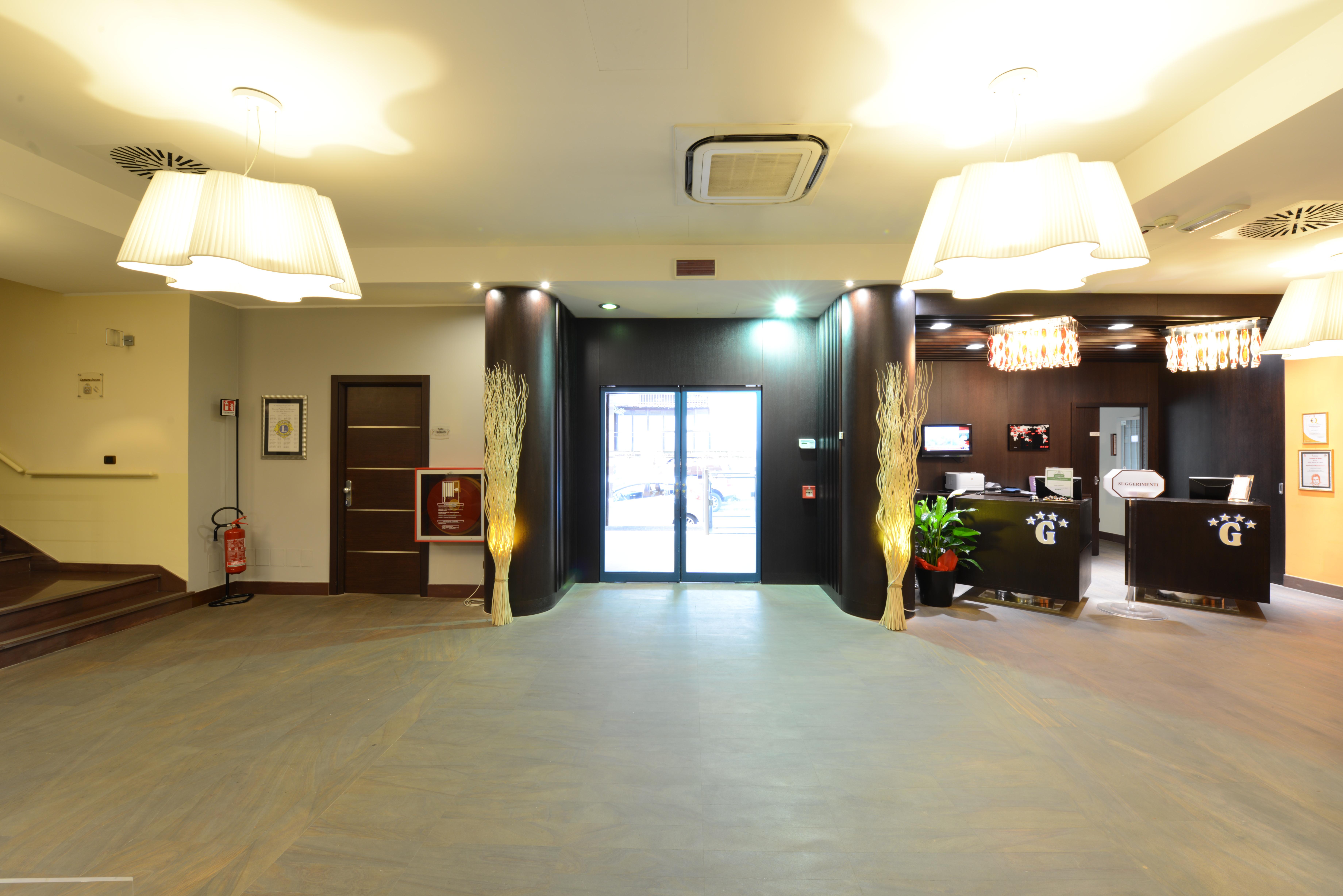 Hotel Guglielmo Катандзаро Екстер'єр фото