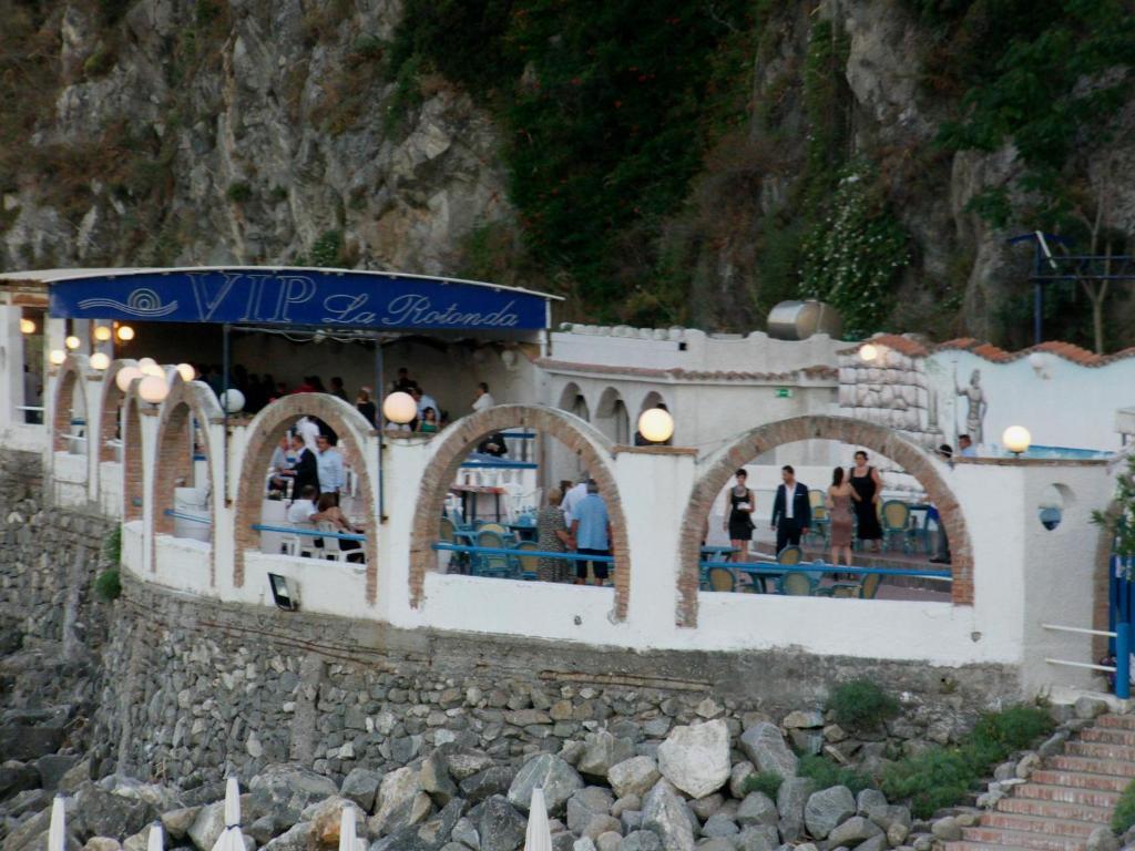 Hotel Guglielmo Катандзаро Екстер'єр фото